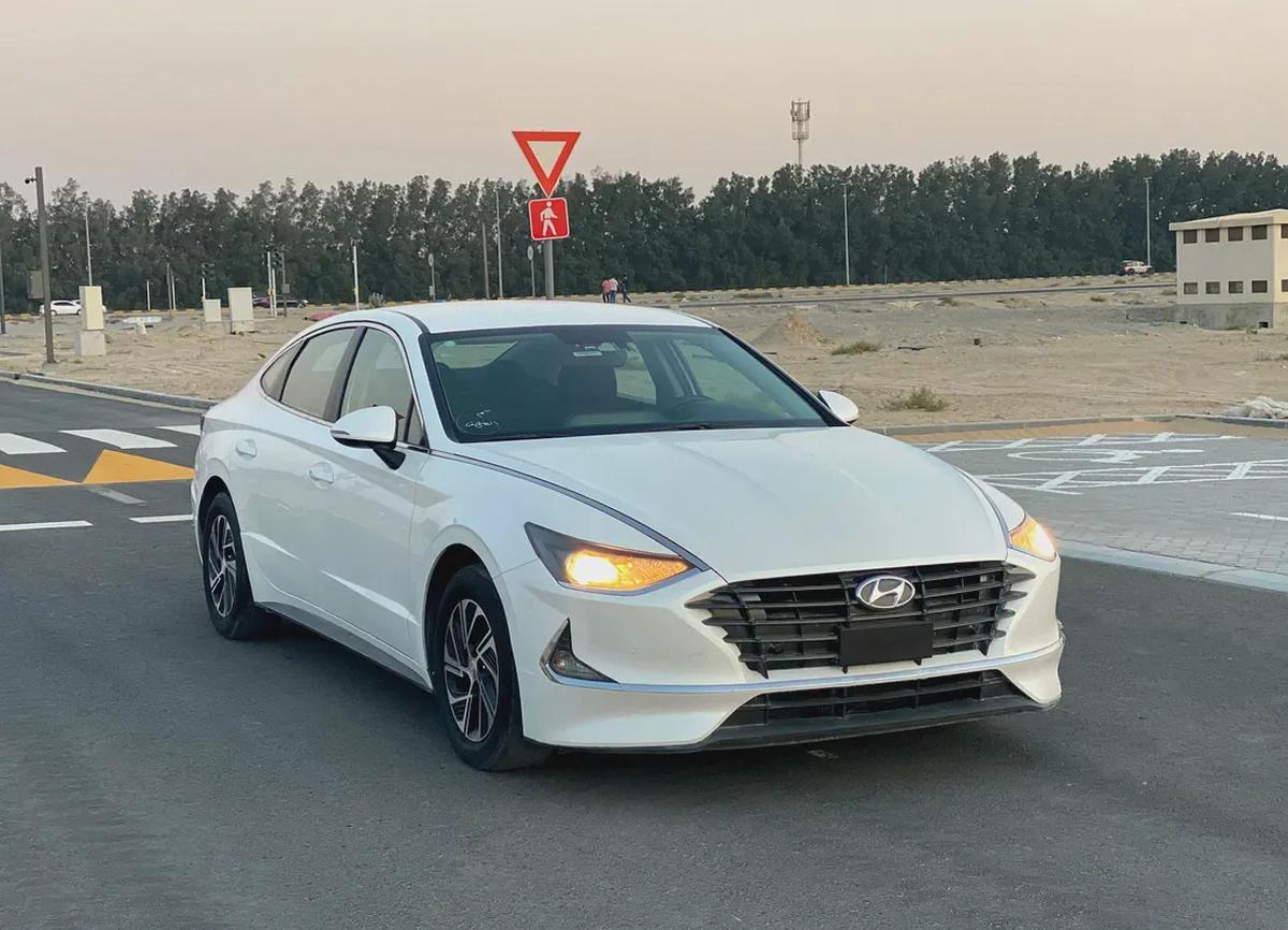 فقط 22,500 درهم - هيونداي سوناتا - 2021 - محرك هايبرد - مواصفات خليجية-0-0