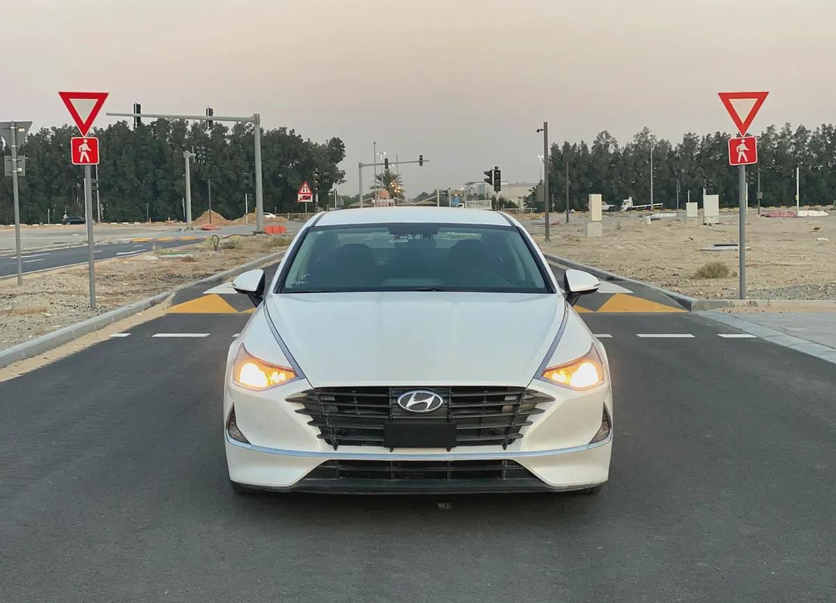 فقط 22,500 درهم - هيونداي سوناتا - 2021 - محرك هايبرد - مواصفات خليجية-1-1