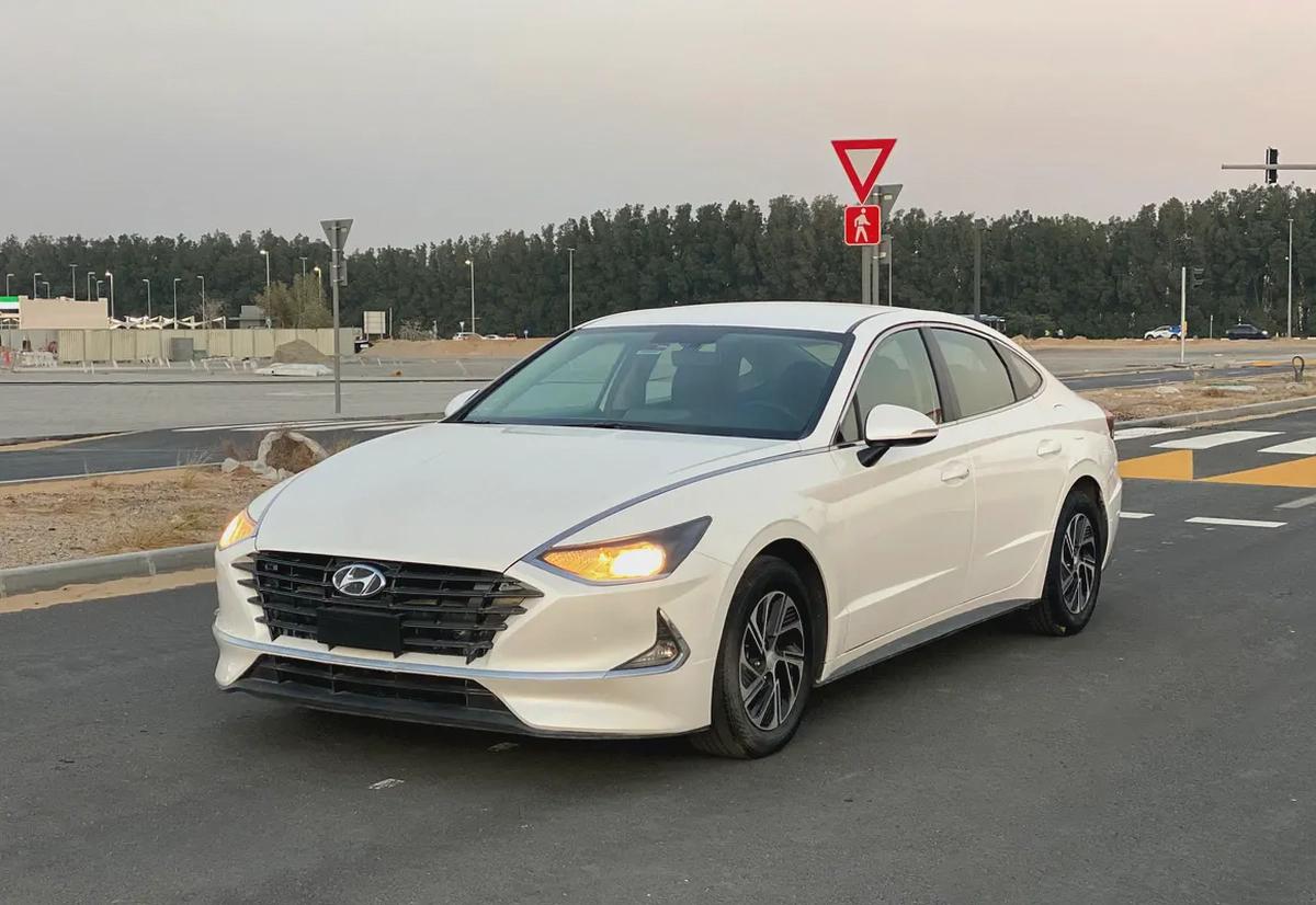 فقط 22,500 درهم - هيونداي سوناتا - 2021 - محرك هايبرد - مواصفات خليجية-2-2