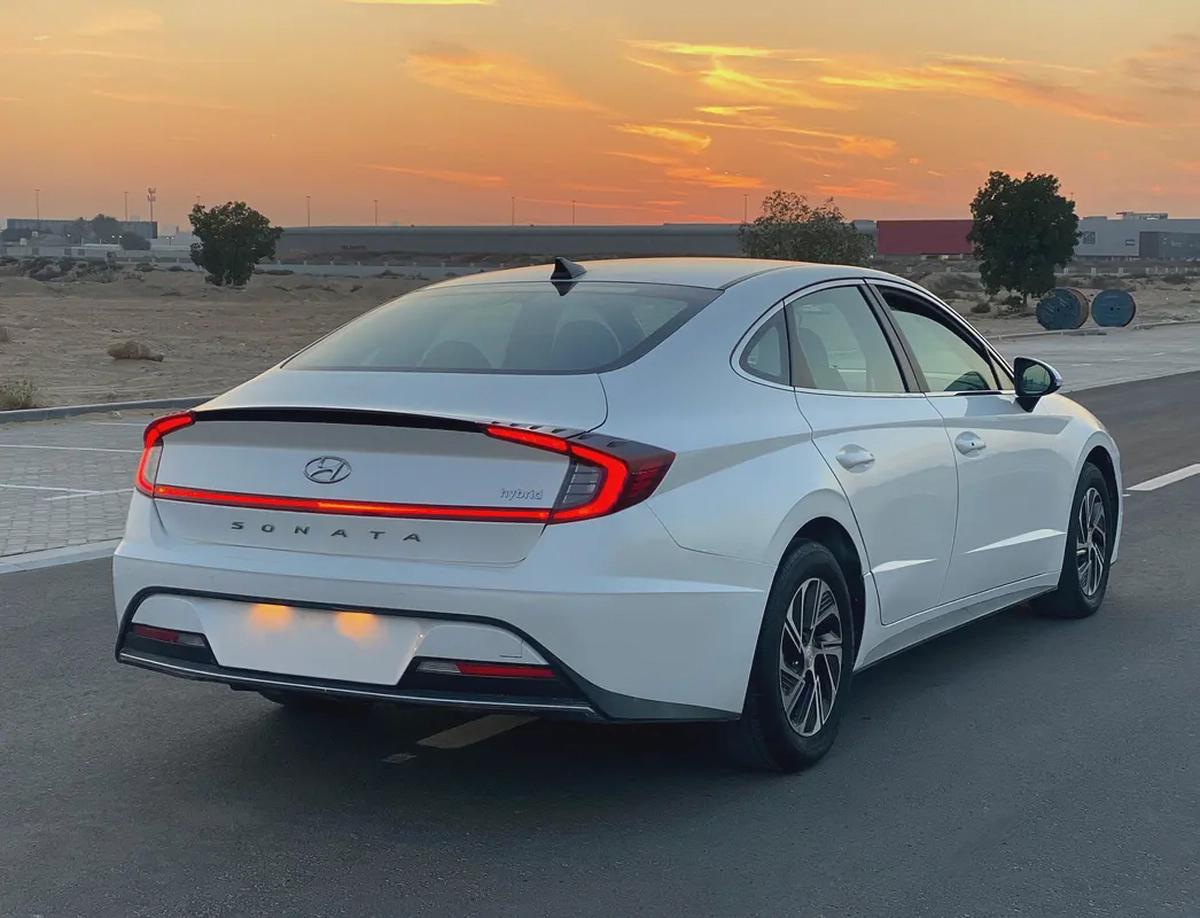 فقط 22,500 درهم - هيونداي سوناتا - 2021 - محرك هايبرد - مواصفات خليجية-5-5