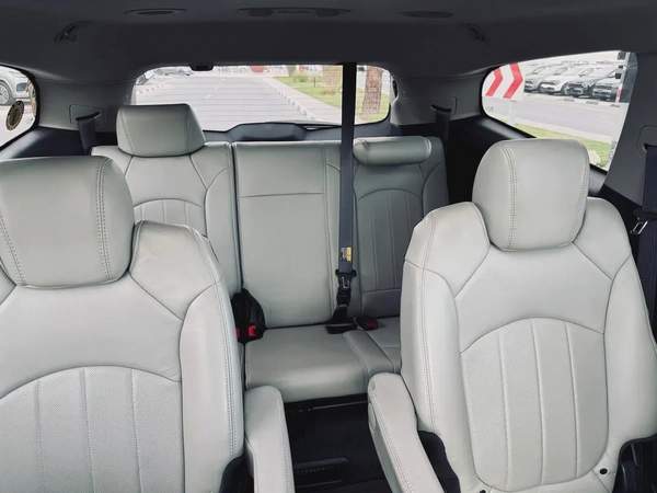 CHEVROLET TRAVERSE | 2009 | FULL OPTION | CLEAN CAR FRESH JAPAN IMPORT