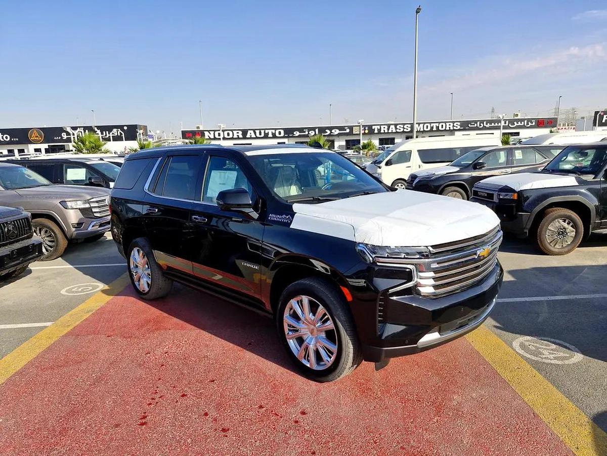 (VAT 5% INCLUDED) CHEVROLET TAHOE HIGH COUNTRY 6.2L V8 PETROL BRAND NEW 0KM-15-15