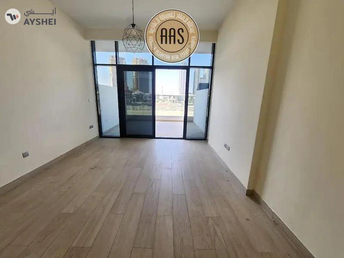 Lagoon, Burj Khalifa view Ultra Modern Brand Studio with Ac, All 5 Star Amenities free-9-9