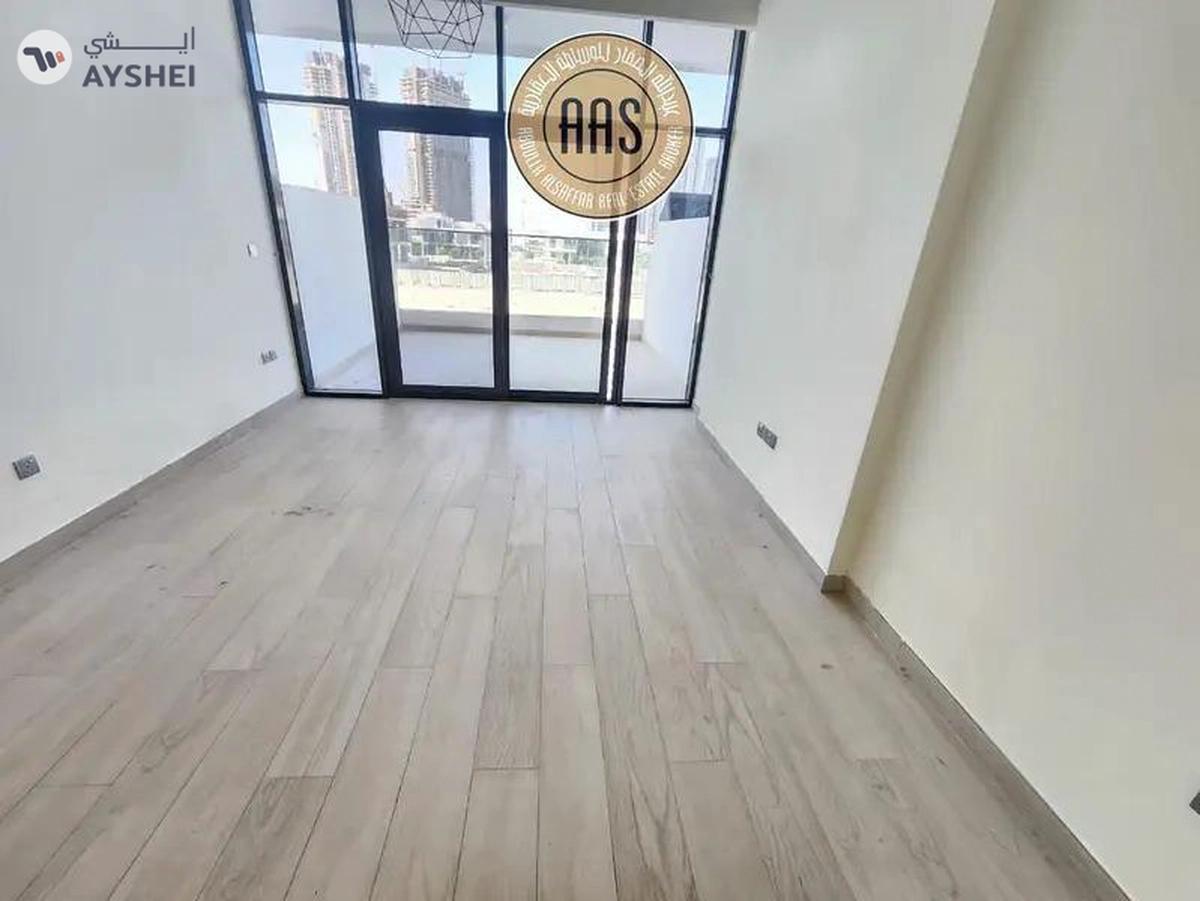 Lagoon, Burj Khalifa view Ultra Modern Brand Studio with Ac, All 5 Star Amenities free-8-8