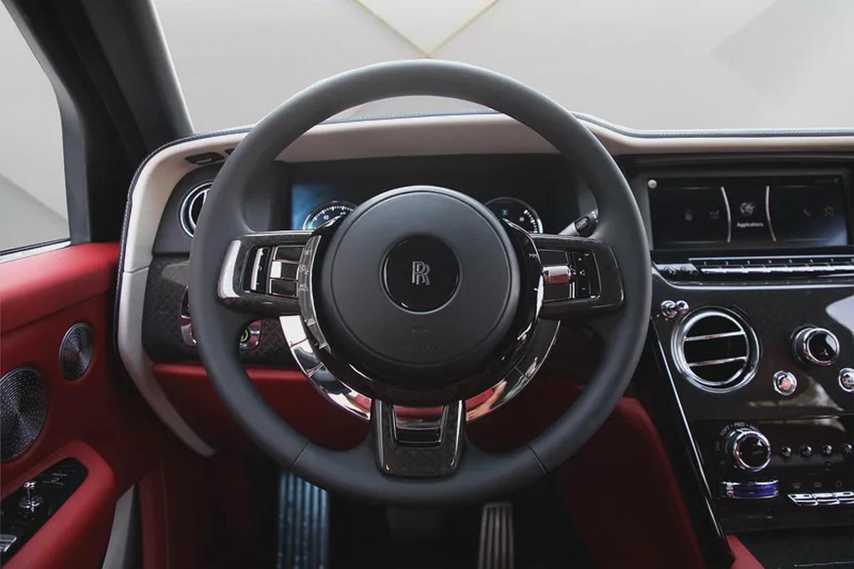 ROLLS ROYCE CULLINAN BLACK BADGE 2020 - FULLY LOADED - AMAZING CONDITION-9-9