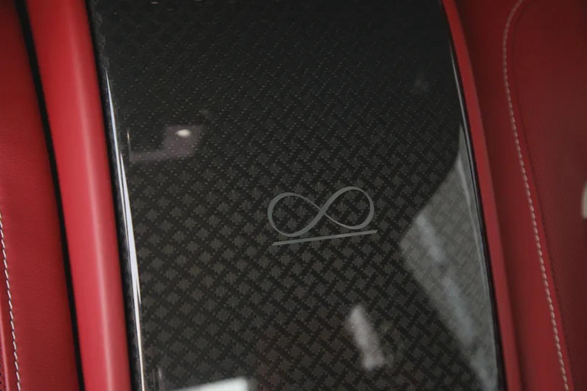 ROLLS ROYCE CULLINAN BLACK BADGE 2020 - FULLY LOADED - AMAZING CONDITION-17-17