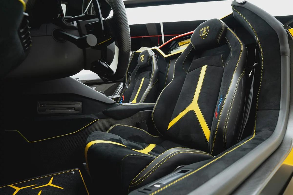 2020 LAMBORGHINI AVENTADOR SVJ ROADSTER LP 770-13-13