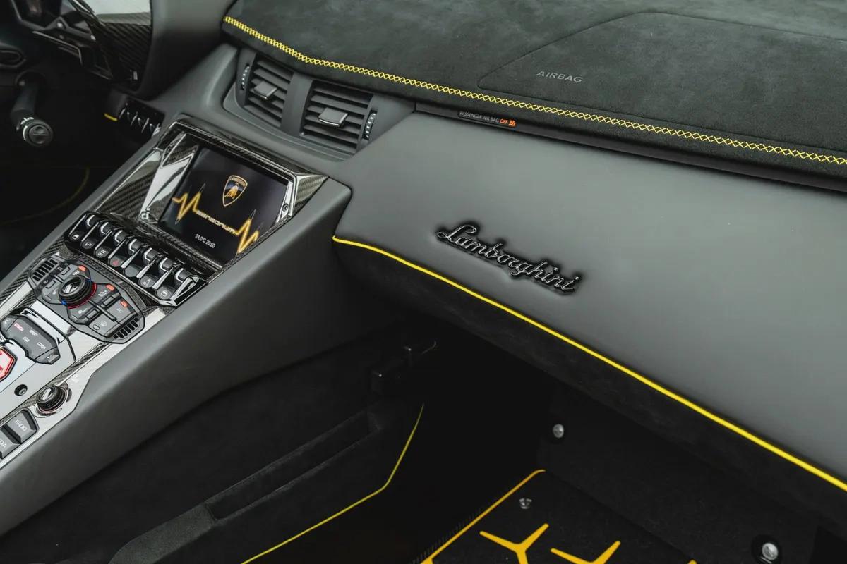 2020 LAMBORGHINI AVENTADOR SVJ ROADSTER LP 770-14-14