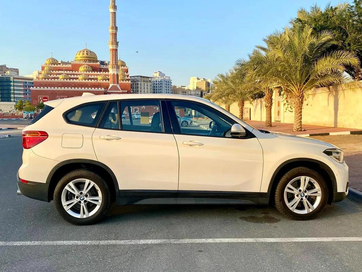 2019 BMW X1 SDrive20i full option panorama || AGENCY SERVICES || accident free-13-13