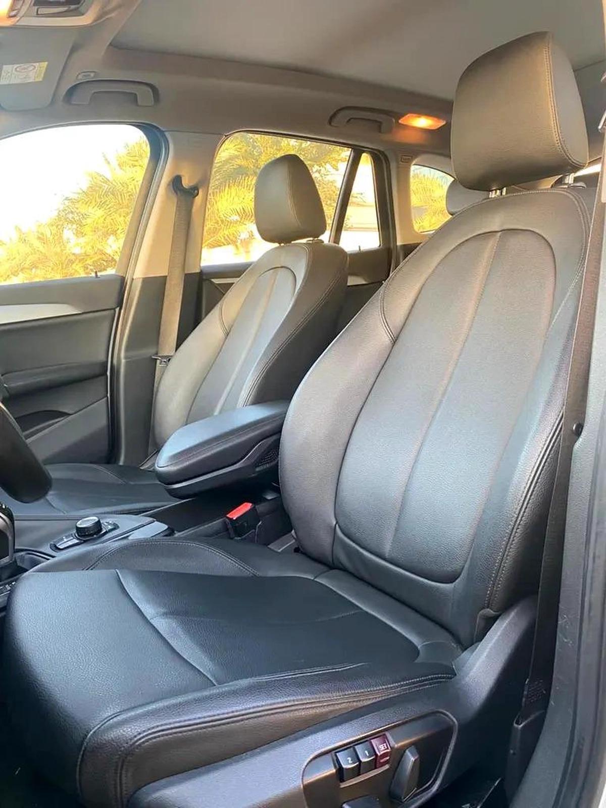 2019 BMW X1 SDrive20i full option panorama || AGENCY SERVICES || accident free-12-12