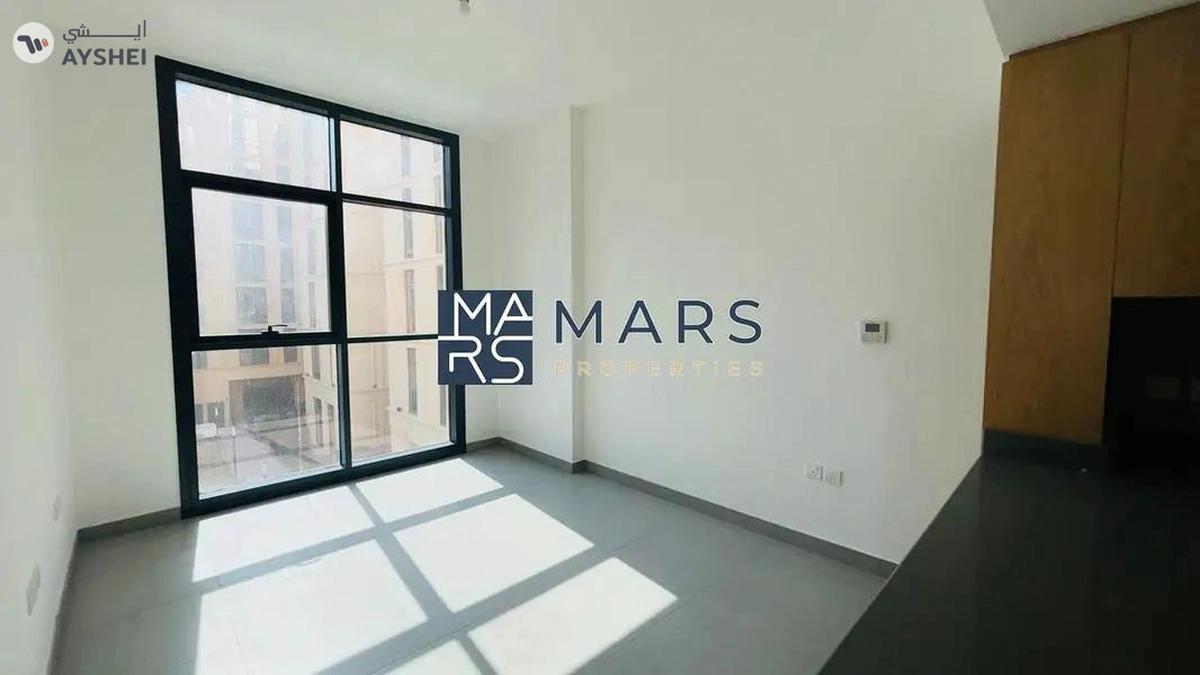 Charming 1BHK with Pool Window View-14-14