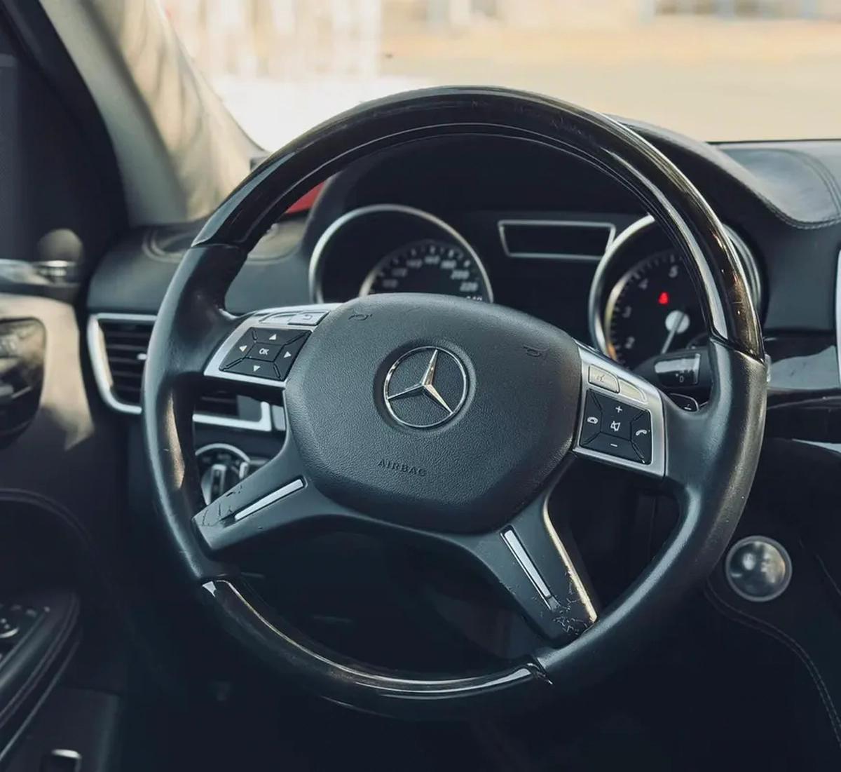 Mercedes-Benz GL 550 4Matic 2013 - Japanese Specs - Clean Title - Fresh Japan Import-13-13