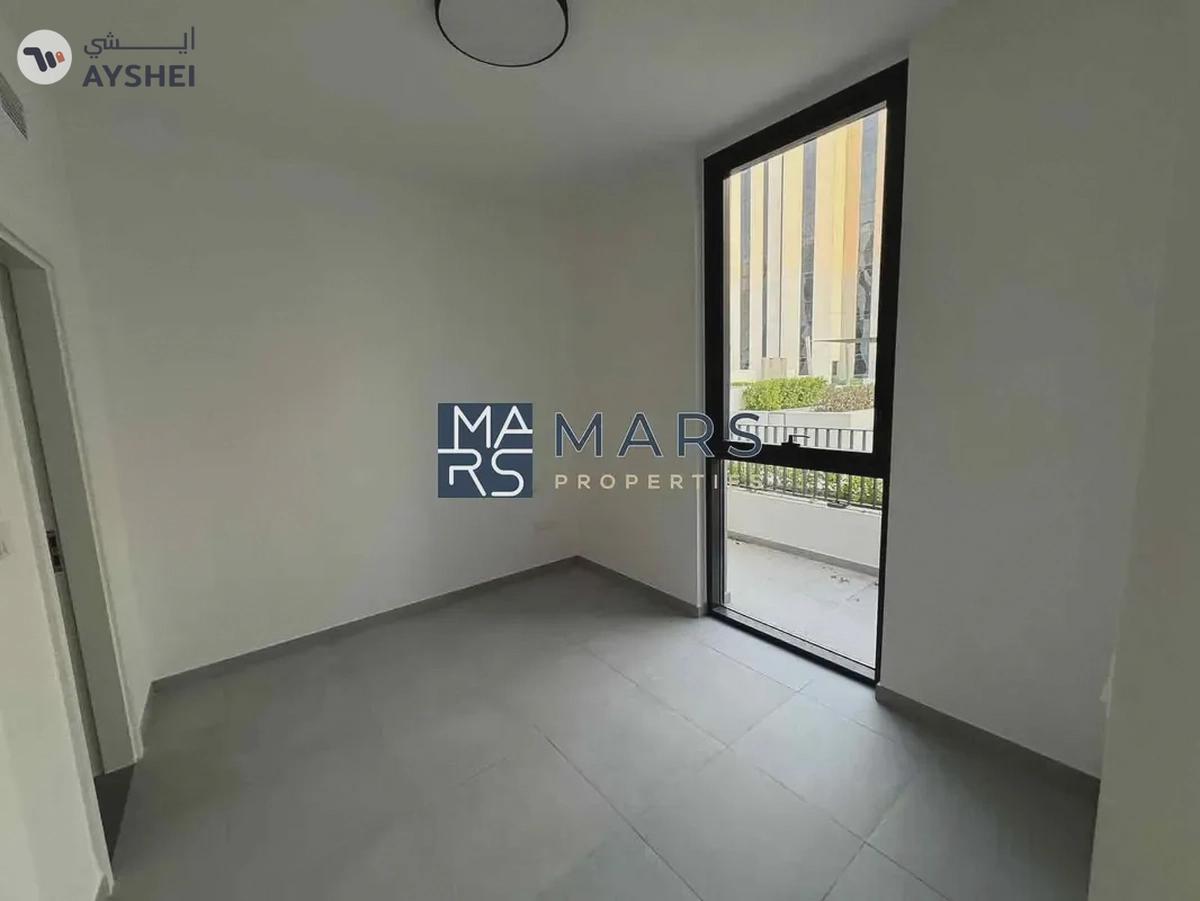 The Capacious 1BHK with Balcony & Pool View for Sale-1-landscape