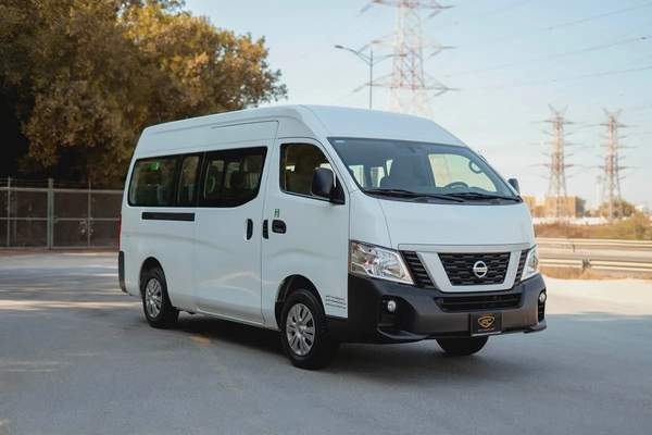 High-Roof 13-Seater Passenger Van | Manual | GCC Specs | Ref#N67836