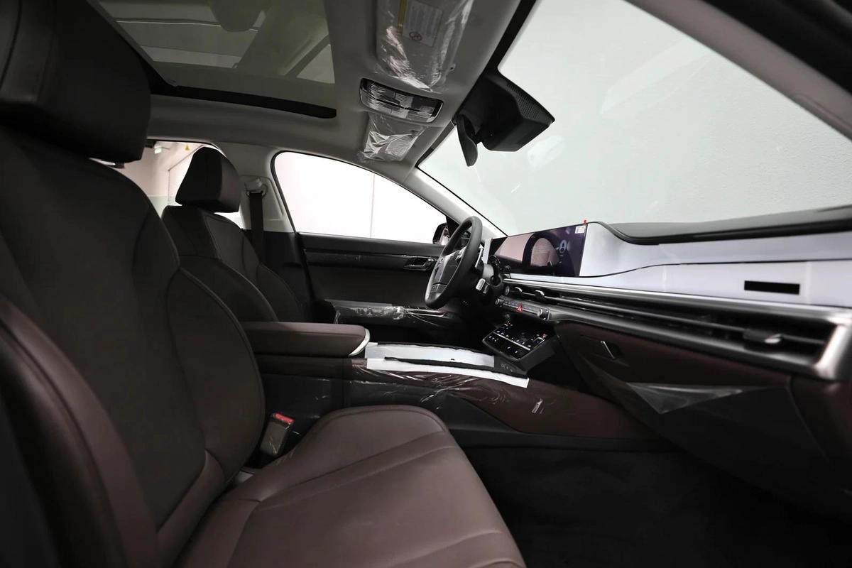 GCC | Azera | Brand New | Under Agancy Warranty 4 Years-10-10
