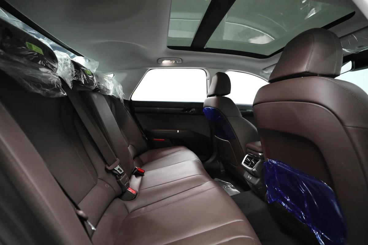 GCC | Azera | Brand New | Under Agancy Warranty 4 Years-15-15