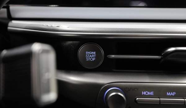 GCC | Azera | Brand New | Under Agancy Warranty 4 Years