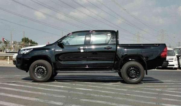 Toyota Hilux Toyota hilux 2.4L diesel mid options MY2025