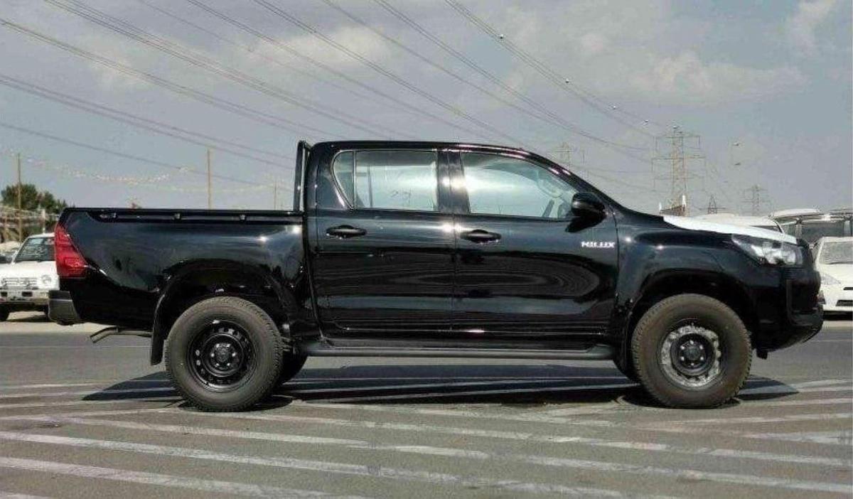 Toyota Hilux Toyota hilux 2.4L diesel mid options MY2025-7-7
