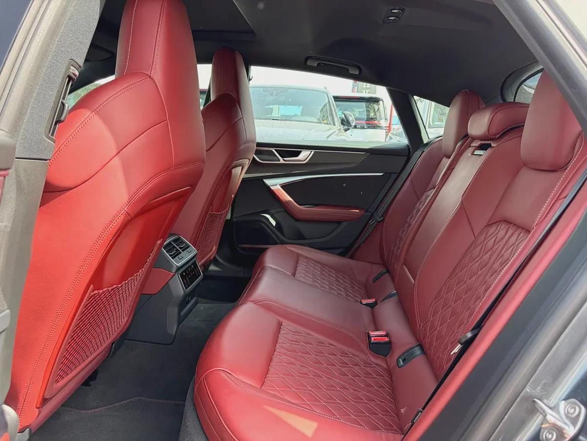2024 Audi S7 4.0 TFSI quattro - GCC Specs - Brand New-9-9