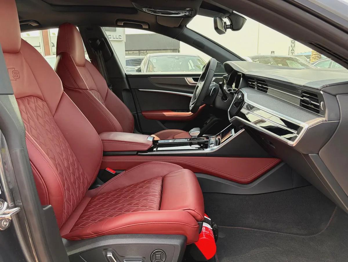 2024 Audi S7 4.0 TFSI quattro - GCC Specs - Brand New-10-10