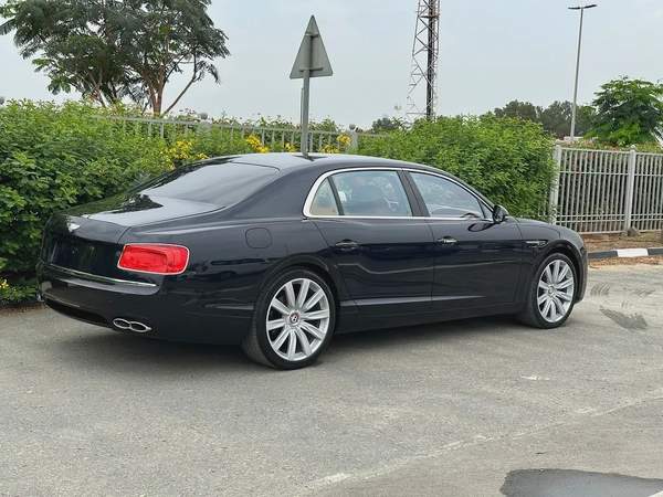 Bentley Flying Spur 2015 - GCC Specs