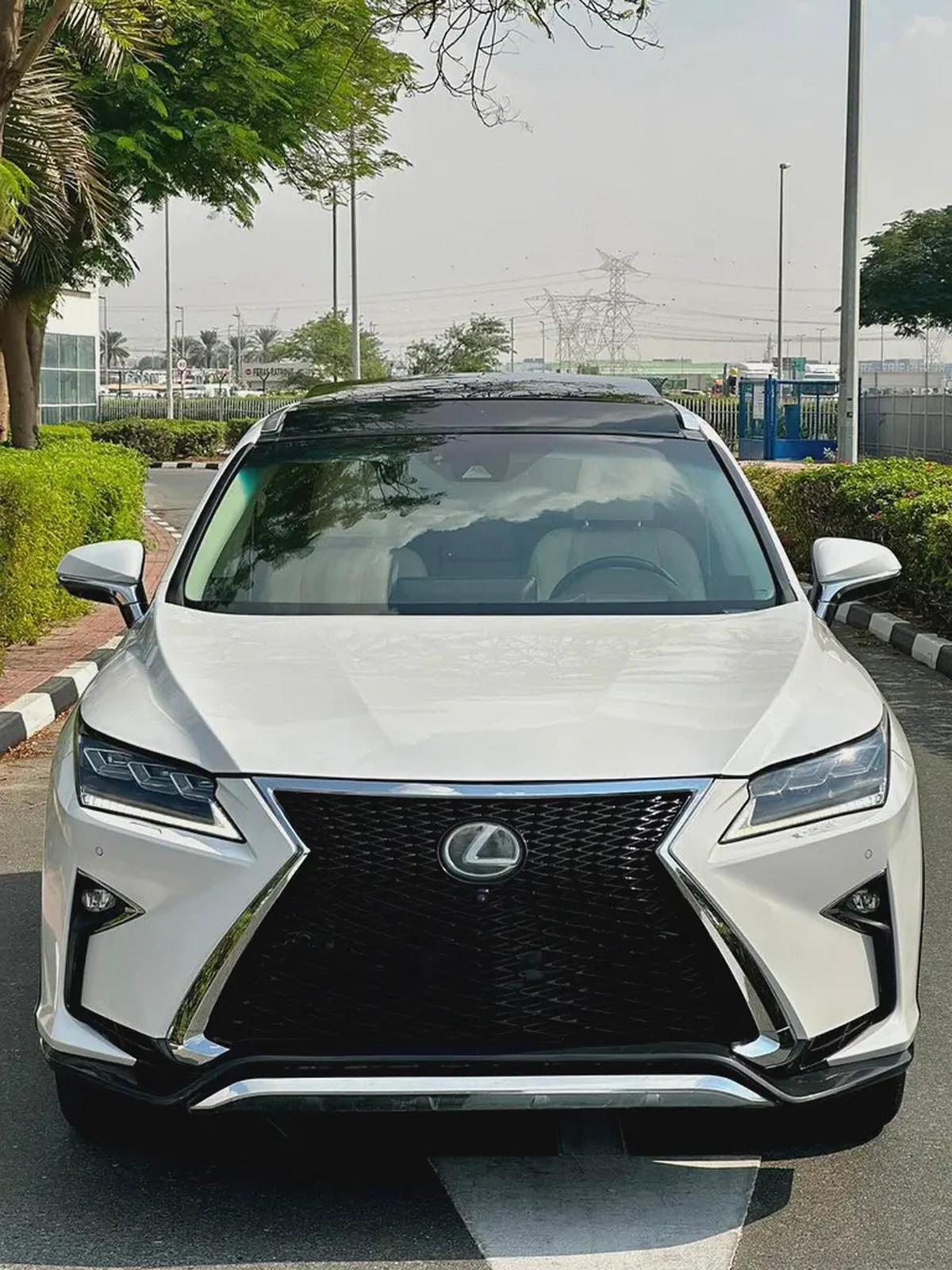 2100/-AED EMI RX-350 FSPORT 2017 4X4 ||GCC Specs||V Shape ||Agency Maintained-0-0