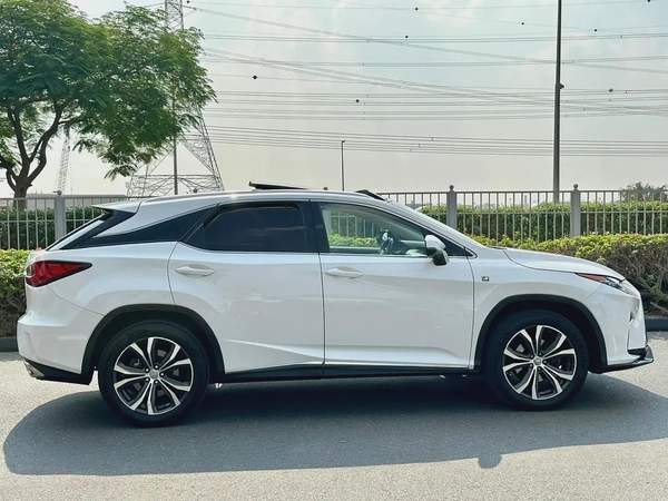 2100/-AED EMI RX-350 FSPORT 2017 4X4 ||GCC Specs||V Shape ||Agency Maintained