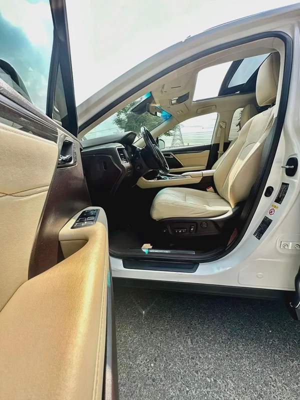 2100/-AED EMI RX-350 FSPORT 2017 4X4 ||GCC Specs||V Shape ||Agency Maintained