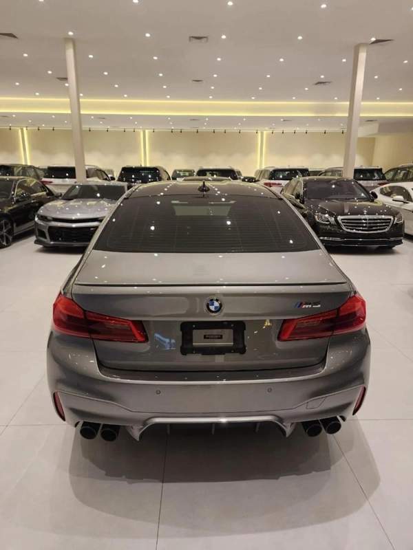 BMW M5 Std Full Service H