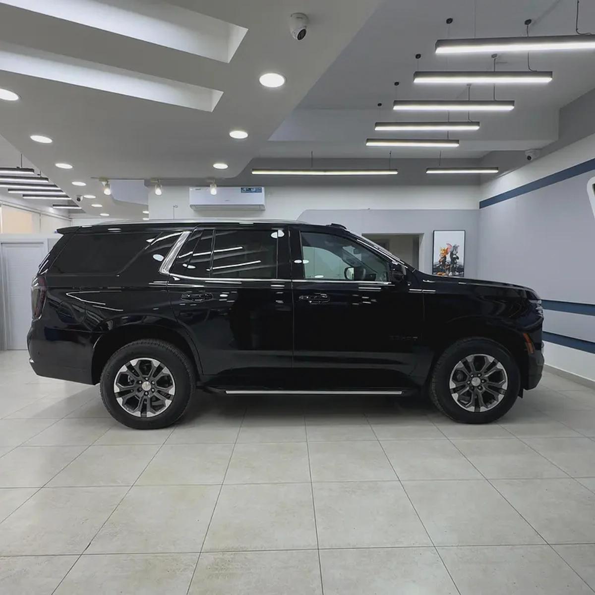 2025 Chevrolet Tahoe LT Duramax Diesel 3.0L turbo-2-2