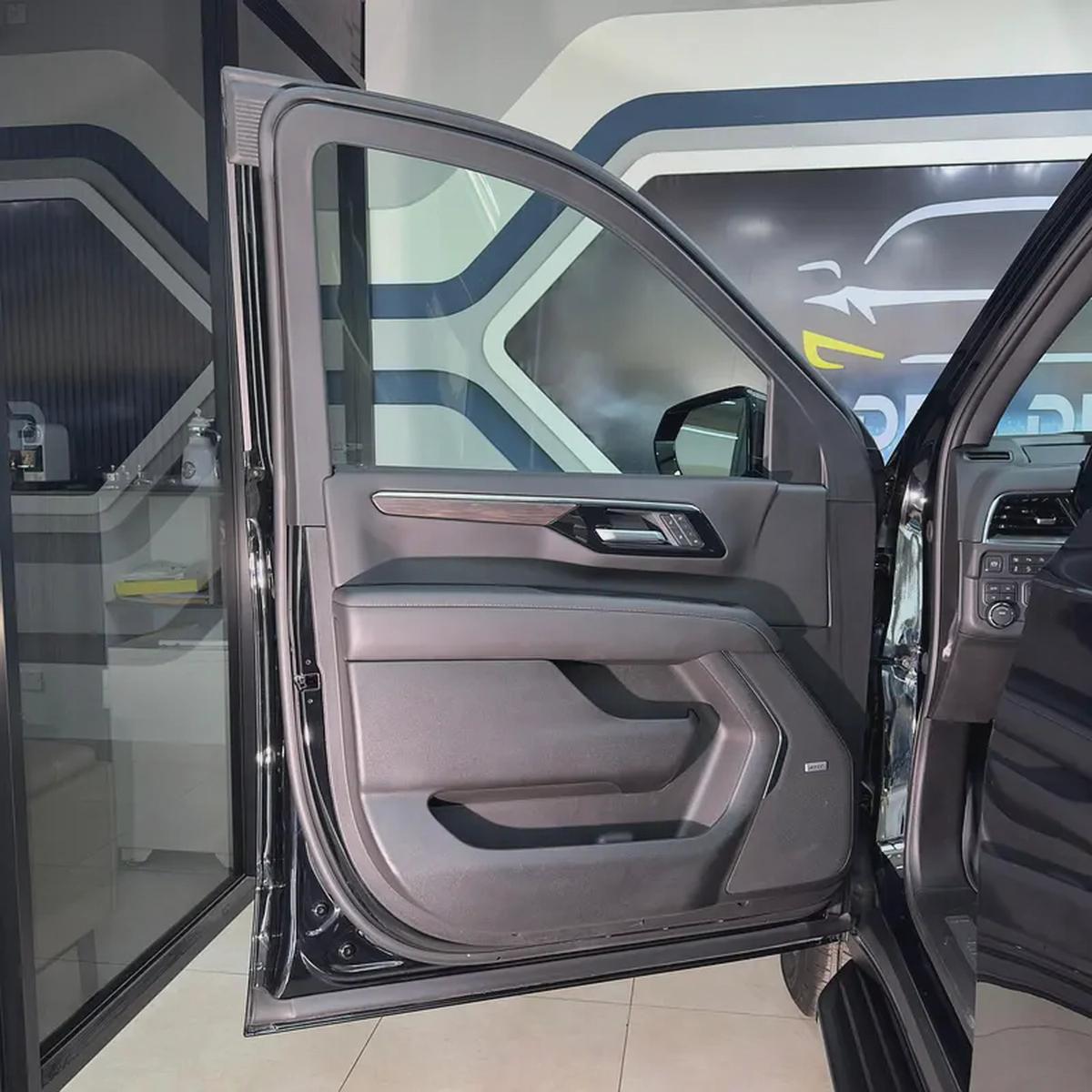 2025 Chevrolet Tahoe LT Duramax Diesel 3.0L turbo-16-16