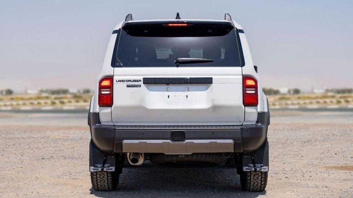 Toyota Prado TOYOTA PRADO 250 2.8D AT FIRST EDITION MY2025 – BLUE & GREY ROOF-7-7