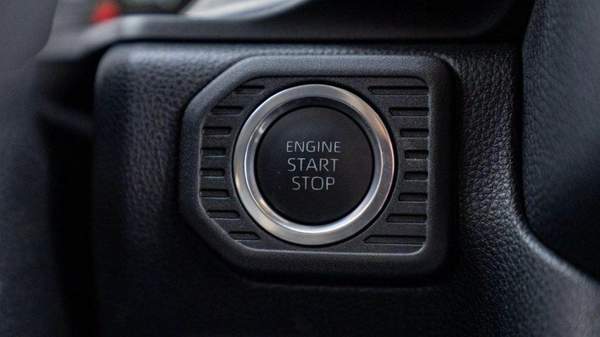 Toyota Prado TOYOTA PRADO 250 2.8D AT FIRST EDITION MY2025 – BLUE & GREY ROOF