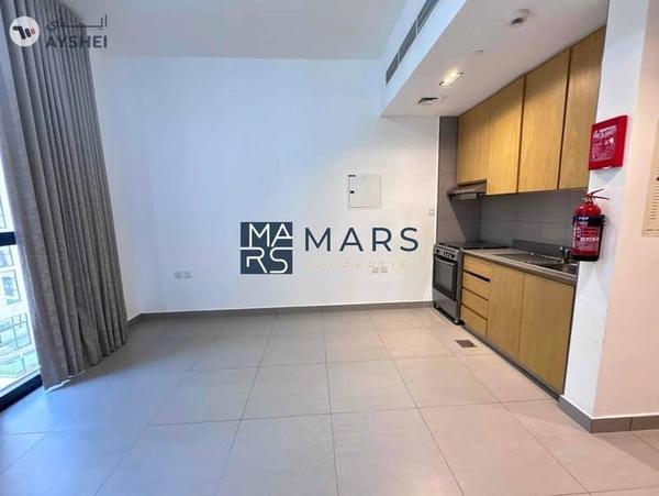 Spacious studio apartment with kitchen appliances and all facilities in Al Mamsha available