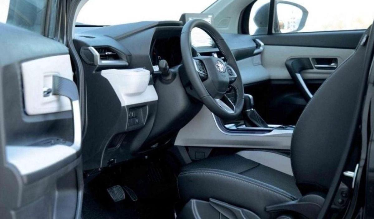 Toyota Veloz Toyota Veloz 2025 Toyota Veloz V 1.5 - Black inside Black-7-7