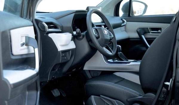 Toyota Veloz Toyota Veloz 2025 Toyota Veloz V 1.5 - Black inside Black