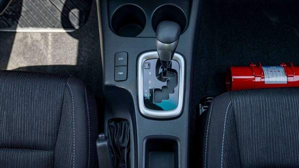 Toyota Hilux HILUX SR5 2,4 DIESEL 2025