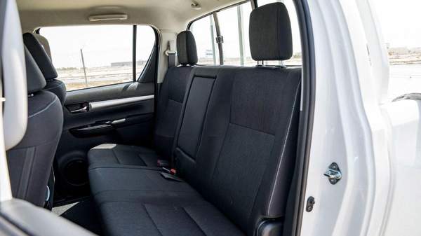 Toyota Hilux HILUX SR5 2,4 DIESEL 2025