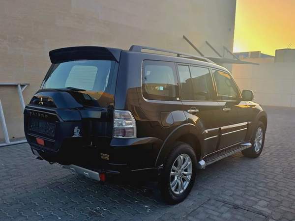 Mitsubishi Pajero GLS 2020 - GCC Specs - Excellent Condition