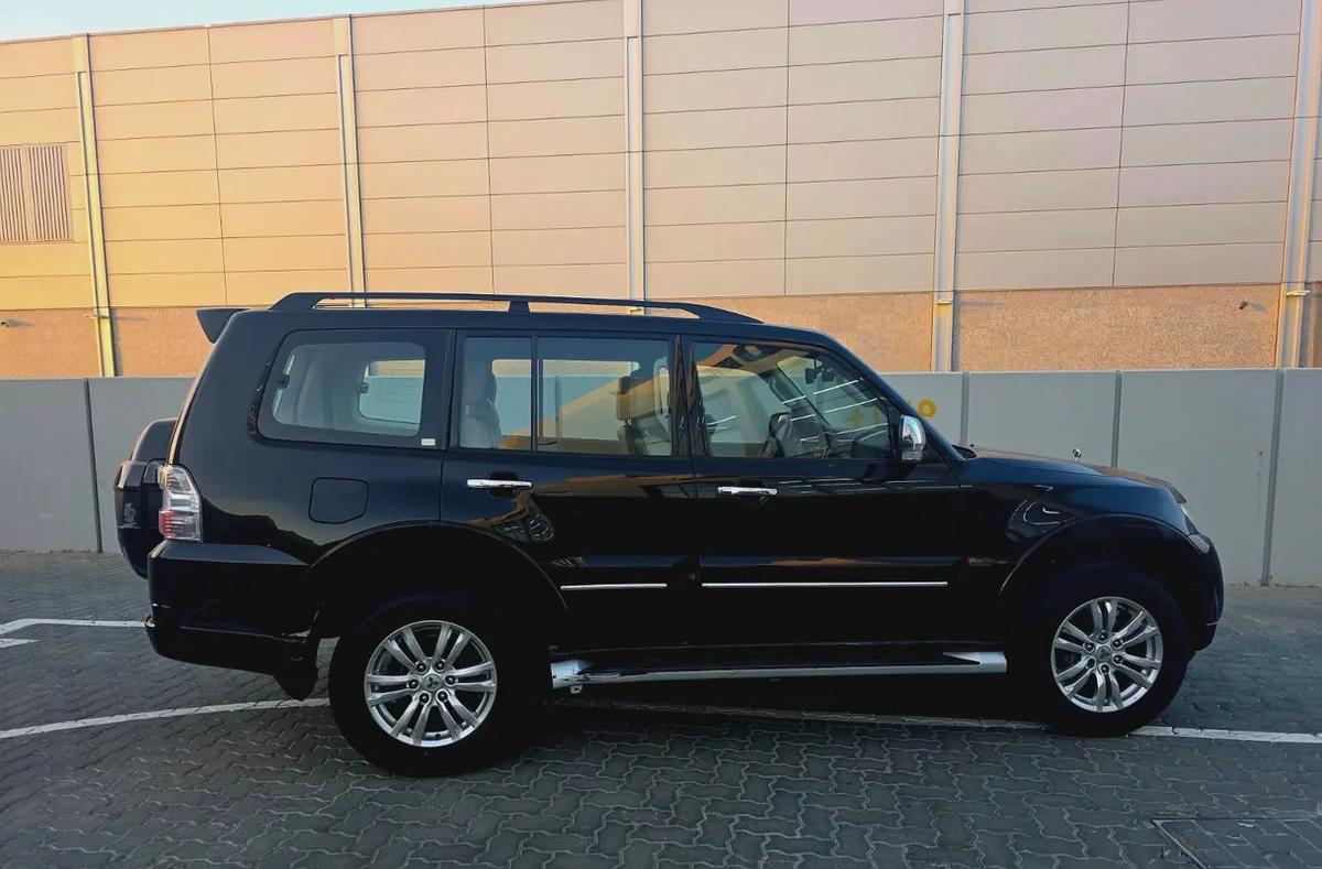 Mitsubishi Pajero GLS 2020 - GCC Specs - Excellent Condition-8-8