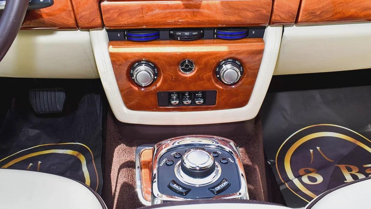 Rolls Royce Coupe 2016 - GCC - Brand New - Fully Loaded - Hard to find!-17-17