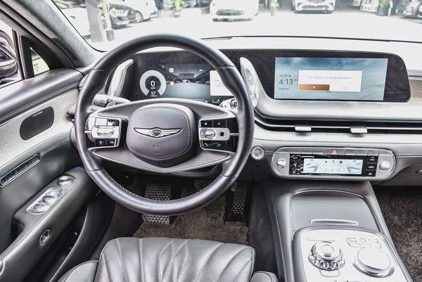 Genesis G90 Premium 2022 | Korean Specs | Clean Title | 48K KM | Black | جينسس G90 بريميوم 2022