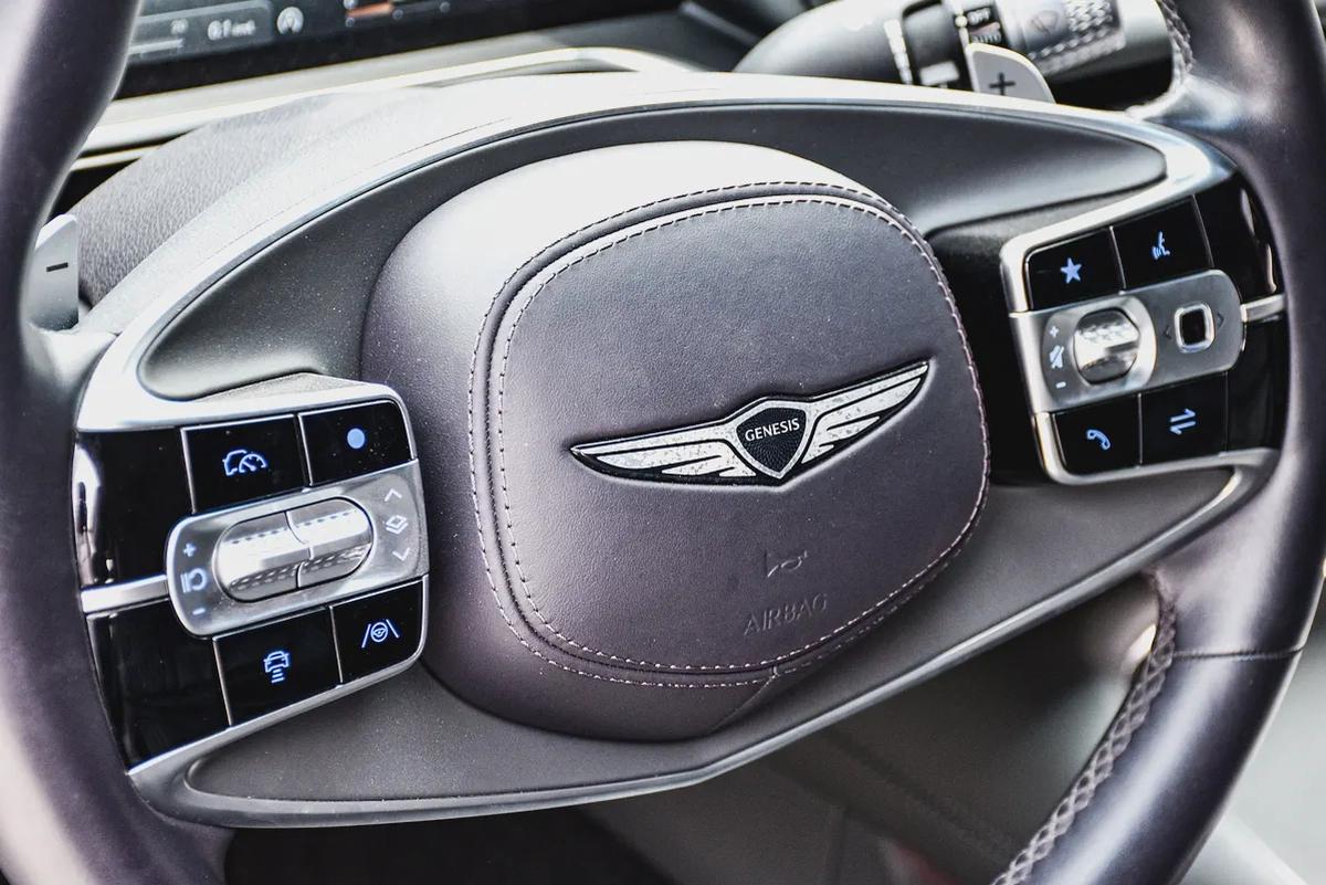 Genesis G90 Premium 2022 | Korean Specs | Clean Title | 48K KM | Black | جينسس G90 بريميوم 2022-17-17