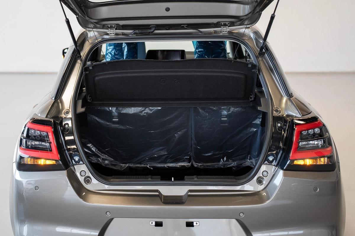 Suzuki Swift GLX 2026-11-11