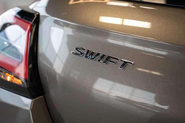 Suzuki Swift GLX 2026