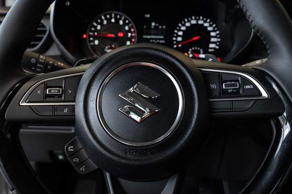 Suzuki Swift GLX 2026