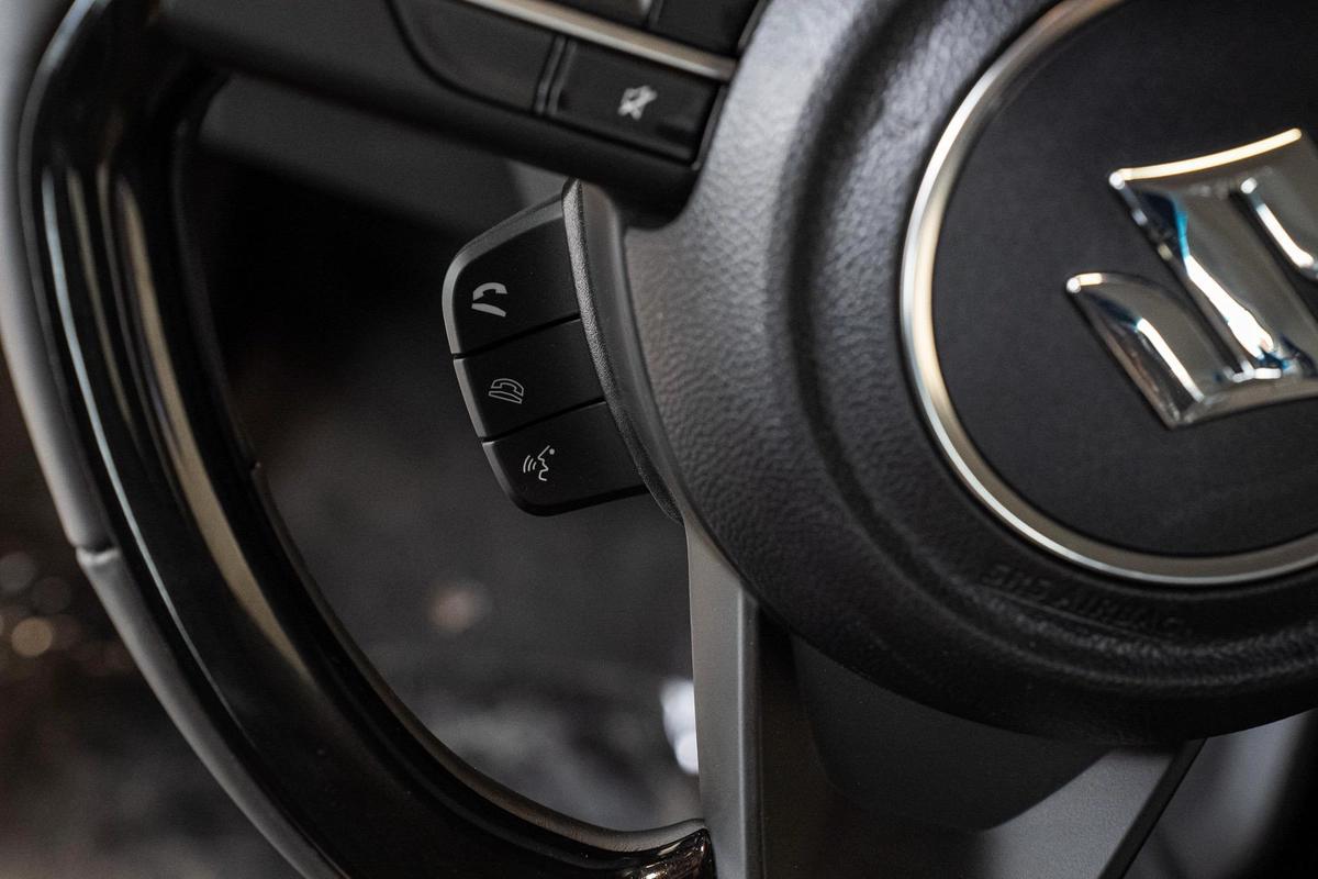 Suzuki Swift GLX 2026-24-24