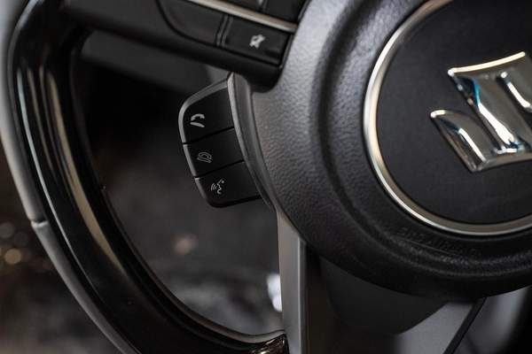 Suzuki Swift GLX 2026