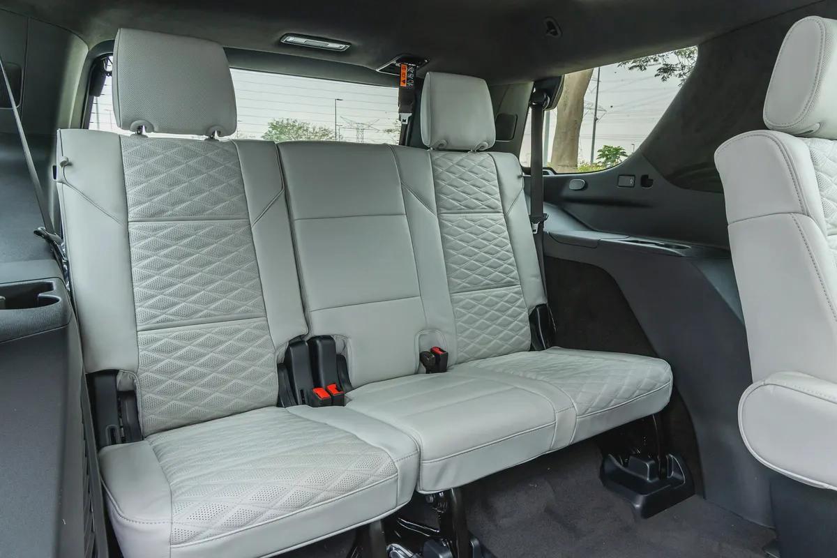 Cadillac Escalade Sport Platinum - 2025 Brand New (Export)-10-10